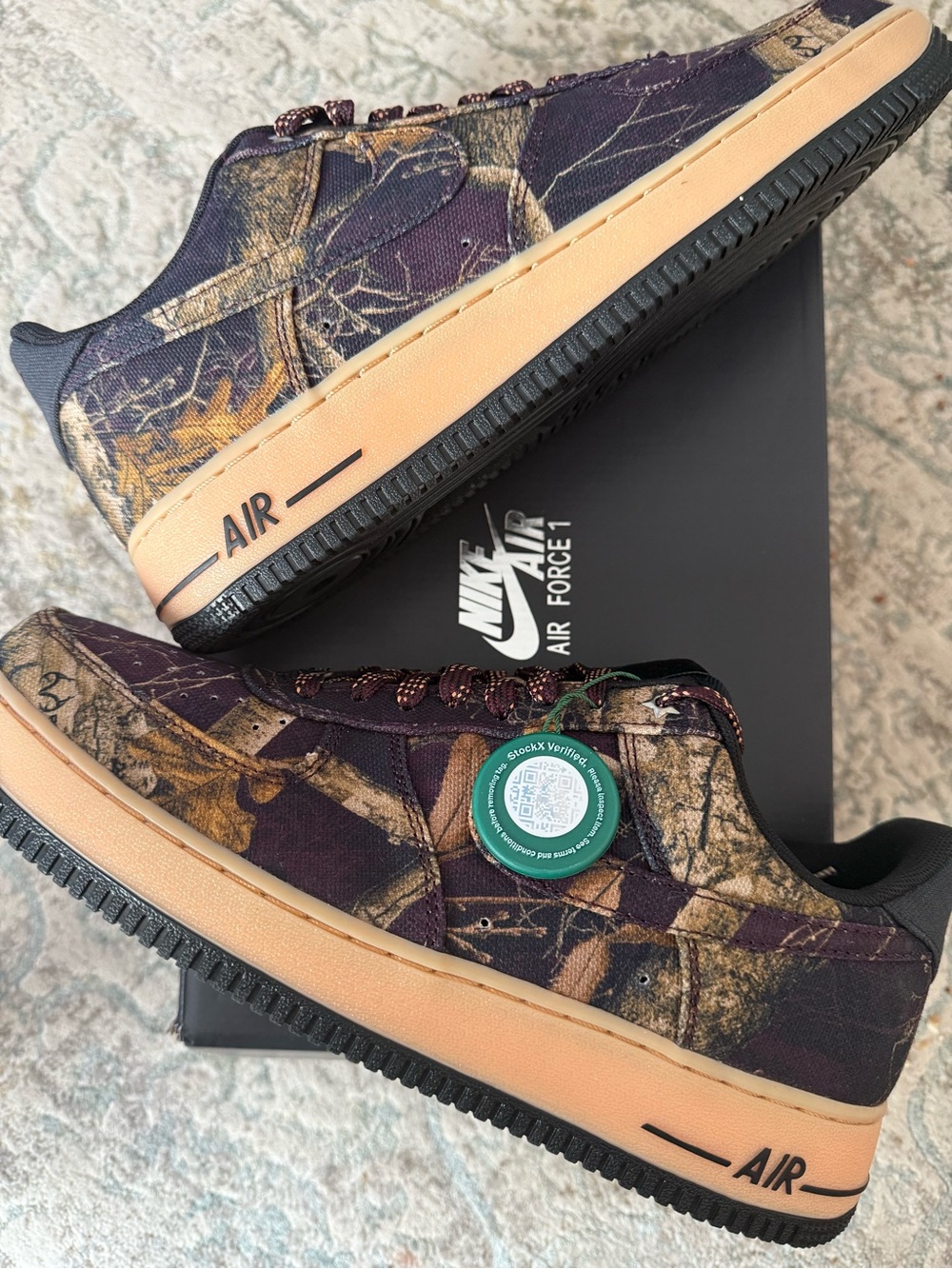 Nike Air Force 1 ‘07 Realtree Camo - Low Top Sneakers in Black and Tan Camo